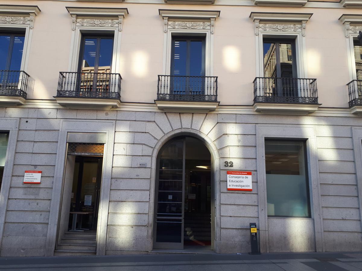 CCOO solicita una reunión urgente a la nueva Consejera de Educación para abordar la situación laboral y educativa en Madrid